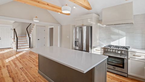 304 S Prairie Street