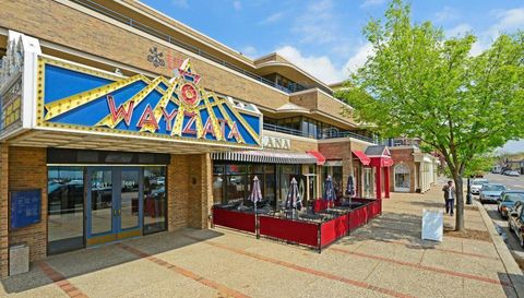 129 Chicago Avenue N