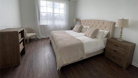 11720 Saint Andrews Pl