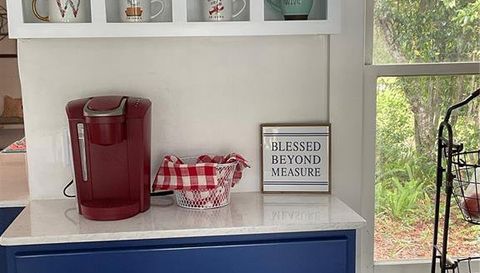 243 S CENTRAL AVENUE