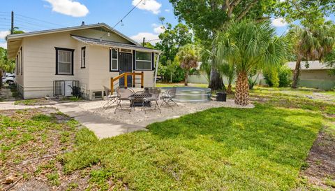 2418 2nd Ave S
