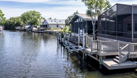 5184 S Riverview Cir