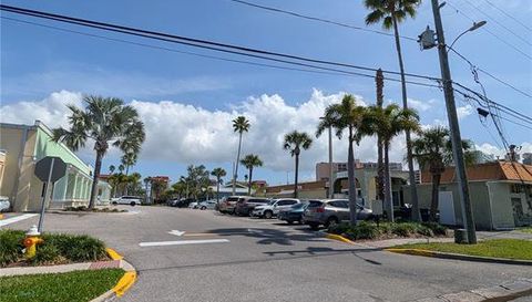 255 Dolphin Point