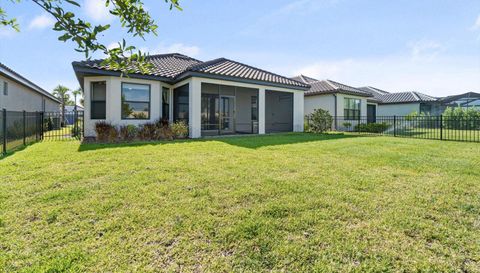 4512 CRESTPOINT Wy
