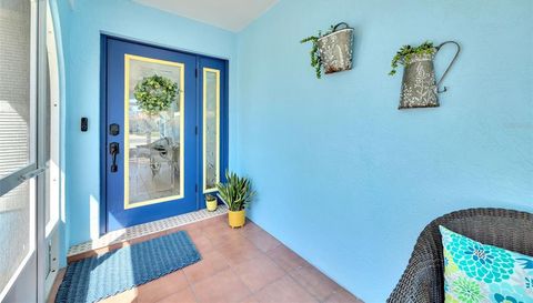 1015 SPINDLE PALM WAY