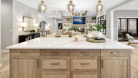 10149 Upper 196th Way W