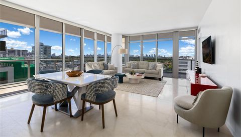 3737 Collins Ave