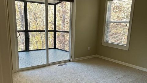 209 Falcon Crest Way