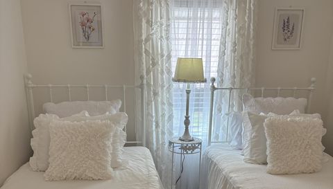 618 Bougainvillea Cir