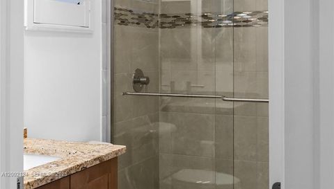 8871 New River Falls Rd