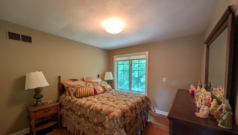 1315 West Wexford Place