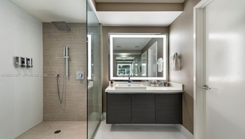 300 Sunny Isles Blvd