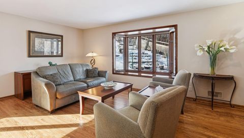 5833 Creek Valley Rd