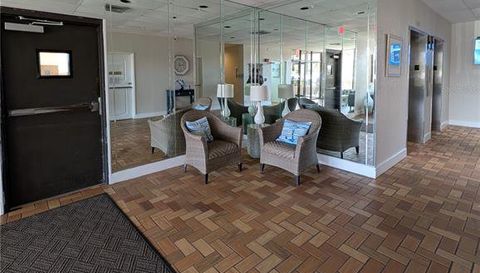 255 Dolphin Point