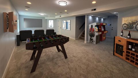 2528 Treetop Ln