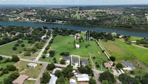 1255 Pecan Valley DR