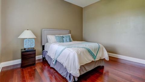 18605 Avenue Monaco