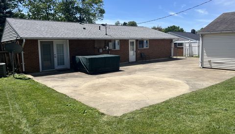 4957 Chesham Dr