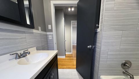 1803 White Oak Hollow NE