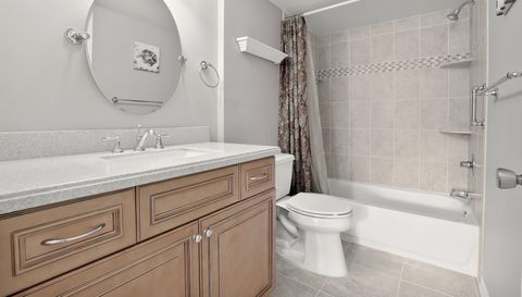 771 SW South River Dr 102