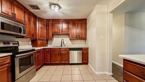 13453 Coliseum Drive