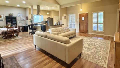 2914 Cottonfield Way