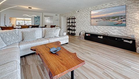 1581 Gulf Blvd #102N Clearwater