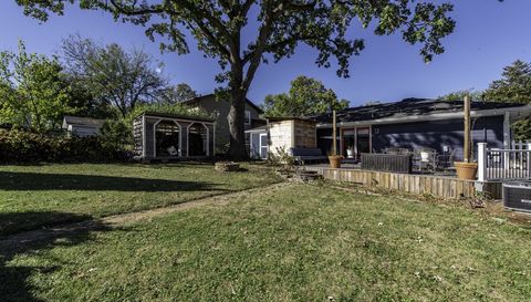 18225 W Lindenwood Drive