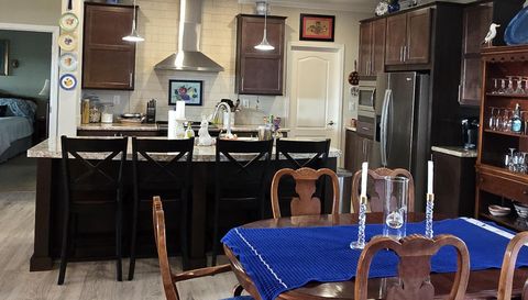 3925 Manatee Club Dr