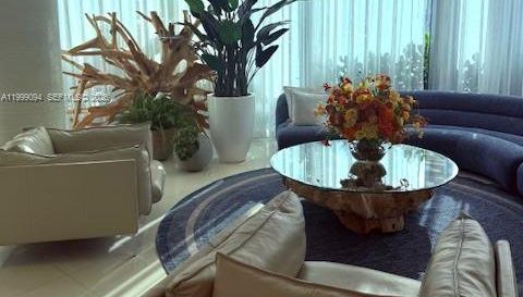 6305 Indian Creek Dr