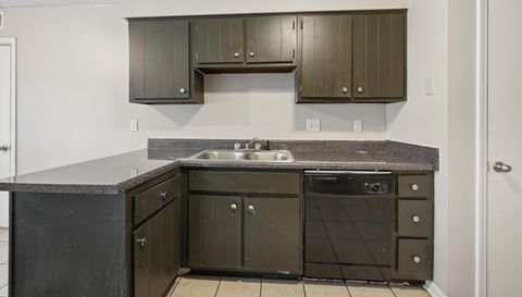 4328 W Hunters Glen St