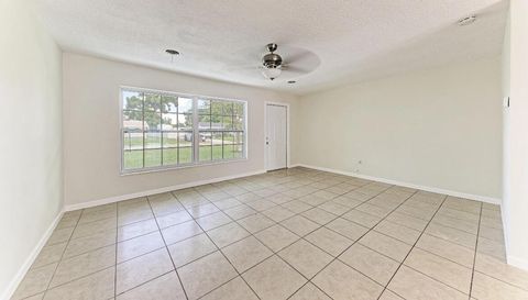 3207 19th Ave W