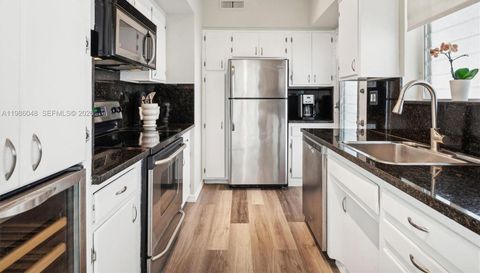 9101 E Bay Harbor Dr