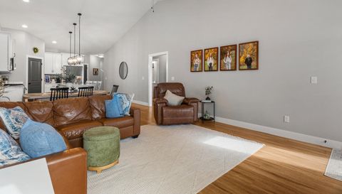 7 Prairie Trail