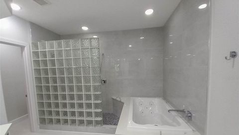 360 GULF OF MEXICO DRIVE