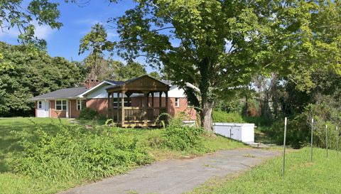 1496 Jenkins Valley Rd