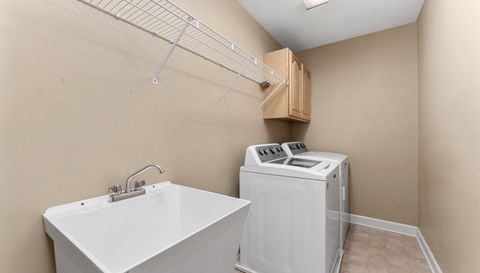 10320 Castlebridge Ct