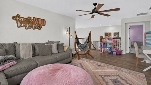 75 Crossfield Pl