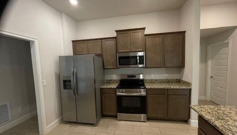 5992 N Mahogany Terrace