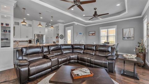 3272 FISH HAWK DRIVE