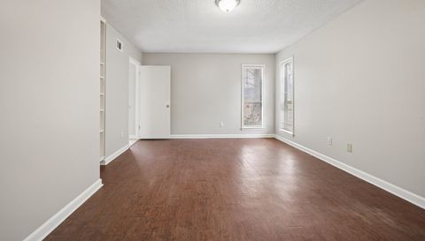 4328 W Hunters Glen St