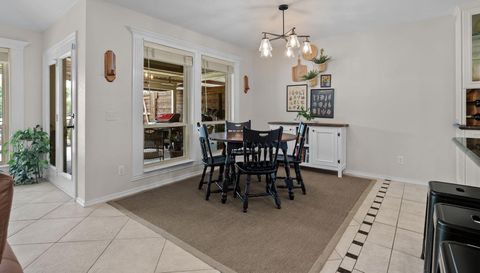 1910 Circleview Dr