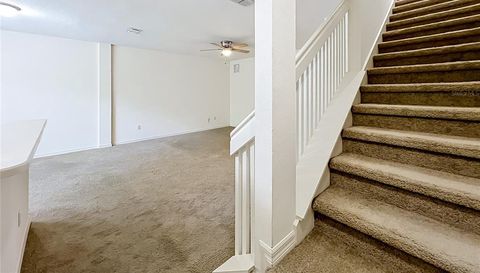 439 OLD FARM LN