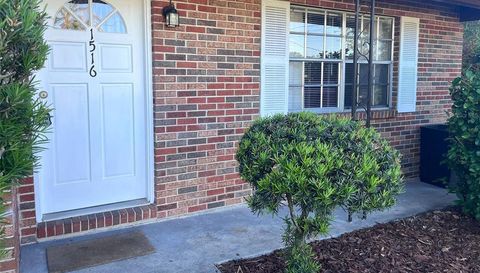 1516 S BOUNDARY STREET