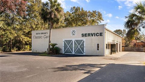 3251 Cottage Hill