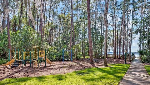 9017 GREAT HERON CIRCLE