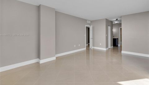 300 Bayview Dr