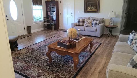 455 Bell Loop