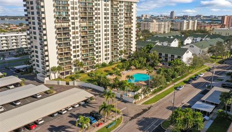 400 ISLAND WAY