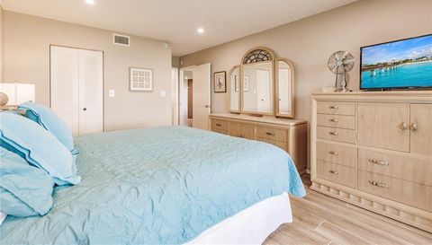 1255 E PEPPERTREE DRIVE